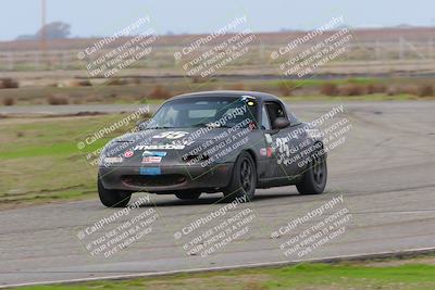 media/Jan-15-2023-CalClub SCCA (Sun) [[40bbac7715]]/Group 7/Qualifying (Sweeper)/